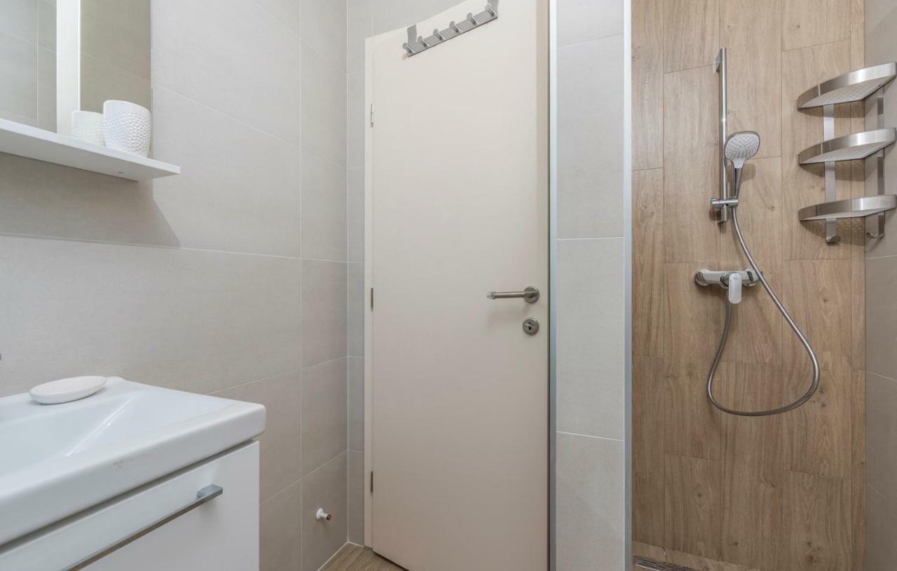Apartments Hana In フンタナ エクステリア 写真